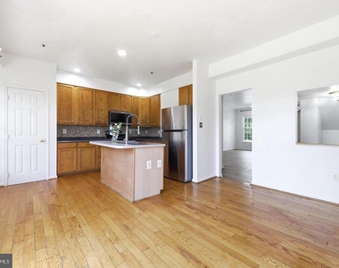 20207 Yankee Harbor Place - Photo Thumbnail 27