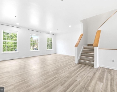 20207 Yankee Harbor Place - Photo Thumbnail 14