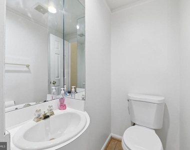 20207 Yankee Harbor Place - Photo Thumbnail 29