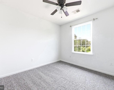 20207 Yankee Harbor Place - Photo Thumbnail 41