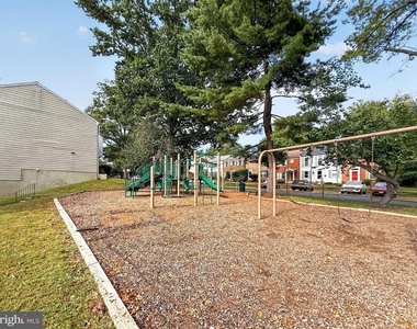 553 Monet Drive - Photo Thumbnail 24