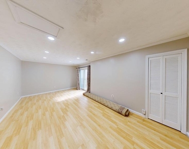 553 Monet Drive - Photo Thumbnail 15