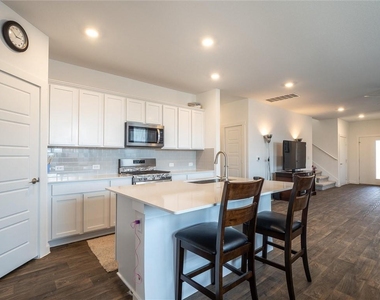 14020 Neskar Dr - Photo Thumbnail 12