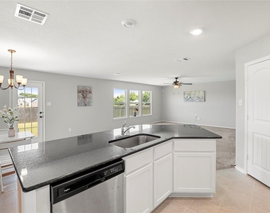 117 W Point Way - Photo Thumbnail 3