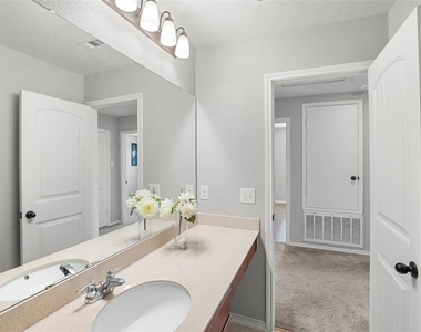 117 W Point Way - Photo Thumbnail 13
