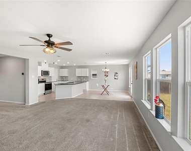 117 W Point Way - Photo Thumbnail 7