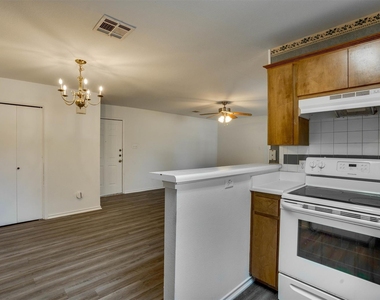 1720 Rawhide Loop - Photo Thumbnail 6
