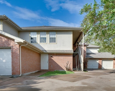 1720 Rawhide Loop - Photo Thumbnail 1