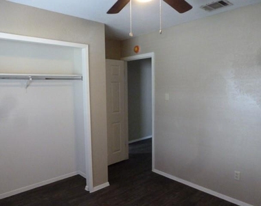 1508 Charolais Dr - Photo Thumbnail 13