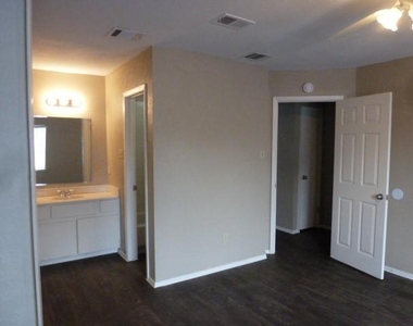 1508 Charolais Dr - Photo Thumbnail 12