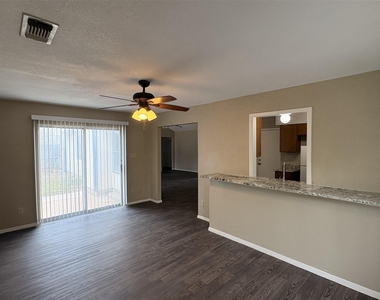 1508 Charolais Dr - Photo Thumbnail 4