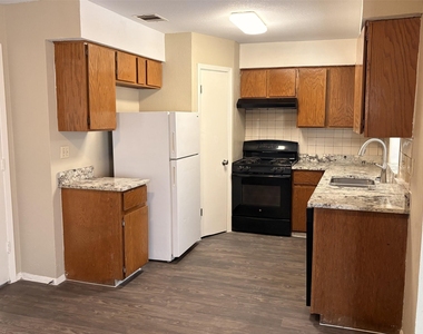 1508 Charolais Dr - Photo Thumbnail 2