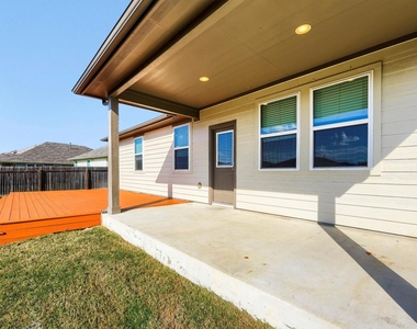 170 Silver Glen Dr - Photo Thumbnail 24