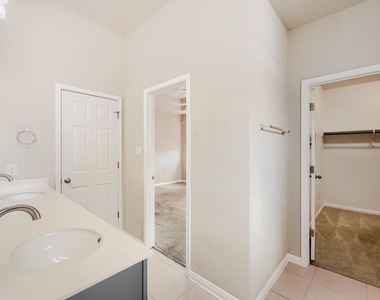 170 Silver Glen Dr - Photo Thumbnail 10