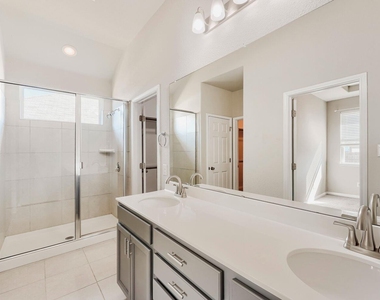 170 Silver Glen Dr - Photo Thumbnail 18