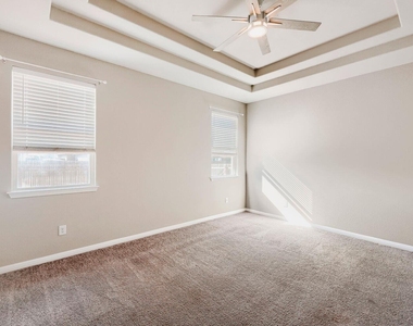 170 Silver Glen Dr - Photo Thumbnail 19