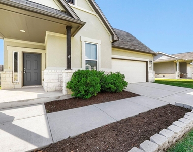 170 Silver Glen Dr - Photo Thumbnail 1