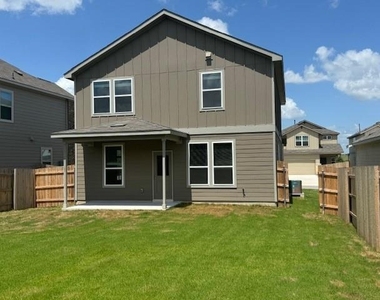 570 Papaya Dr - Photo Thumbnail 23
