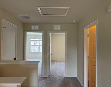 570 Papaya Dr - Photo Thumbnail 11