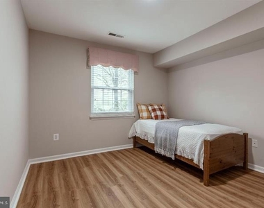 8348 Montgomery Run Road - Photo Thumbnail 13