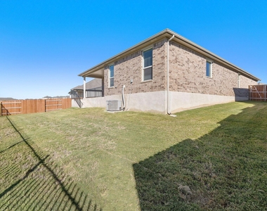 212 Mystic Canyon Ln - Photo Thumbnail 25