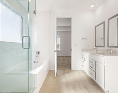 212 Mystic Canyon Ln - Photo Thumbnail 14