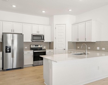 212 Mystic Canyon Ln - Photo Thumbnail 4