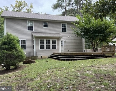 462 Buckler Drive - Photo Thumbnail 5