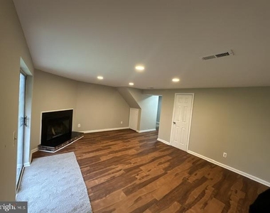 42 Rocky Brook Court - Photo Thumbnail 3