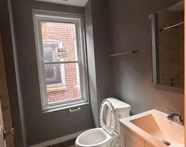 2407 W North Avenue - Photo Thumbnail 17
