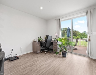 4600 Gough Street - Photo Thumbnail 10