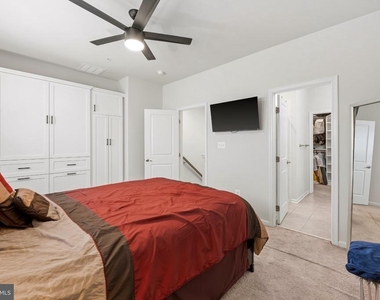 4600 Gough Street - Photo Thumbnail 14
