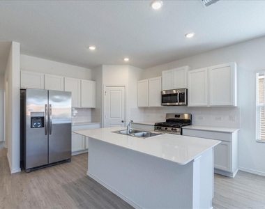 214 Magalia Ln - Photo Thumbnail 3