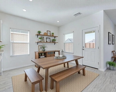 214 Magalia Ln - Photo Thumbnail 7