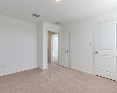 214 Magalia Ln - Photo Thumbnail 31