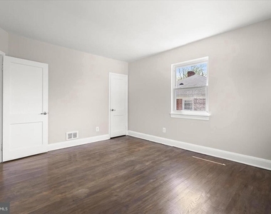 4015 Duvall Avenue - Photo Thumbnail 13