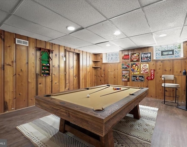 4015 Duvall Avenue - Photo Thumbnail 6