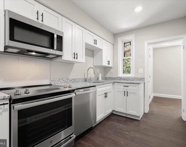 4015 Duvall Avenue - Photo Thumbnail 3