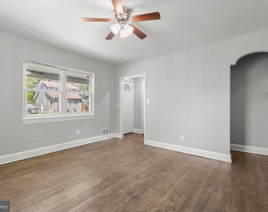 4015 Duvall Avenue - Photo Thumbnail 5