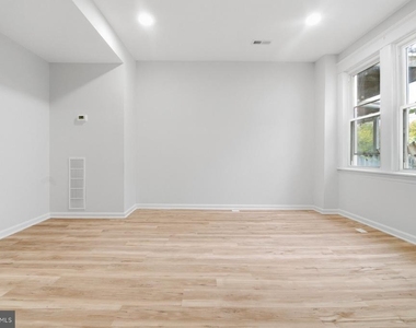 4953 Edgemere Avenue - Photo Thumbnail 13
