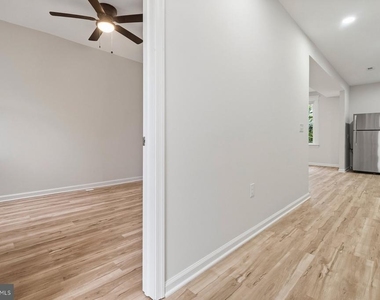 4953 Edgemere Avenue - Photo Thumbnail 4