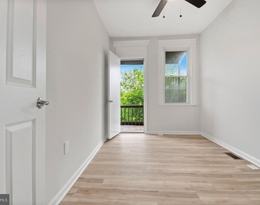 4953 Edgemere Avenue - Photo Thumbnail 17