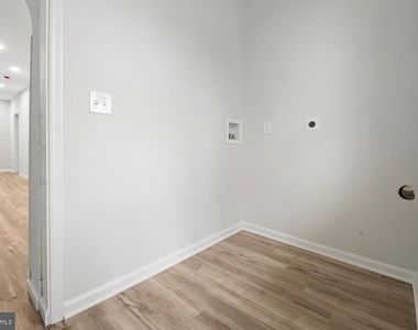 4953 Edgemere Avenue - Photo Thumbnail 12
