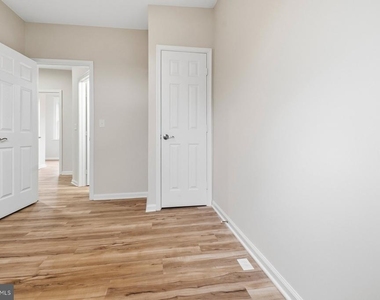 4953 Edgemere Avenue - Photo Thumbnail 24