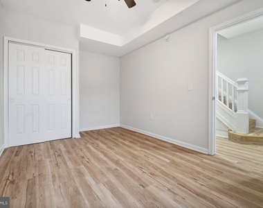 4953 Edgemere Avenue - Photo Thumbnail 5