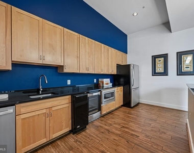 414 Water Street - Photo Thumbnail 47