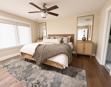 3004 Edgewater Dr - Photo Thumbnail 9