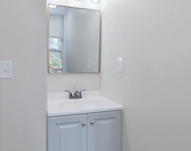 420 E 28th Street - Photo Thumbnail 8