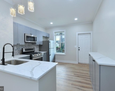 420 E 28th Street - Photo Thumbnail 10