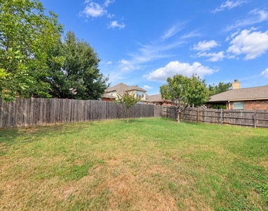 2417 Ericanna Ln - Photo Thumbnail 18